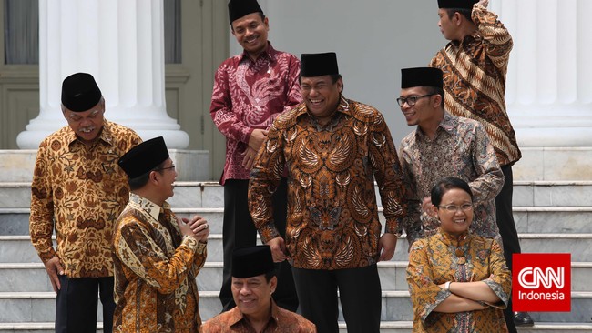 Deputi IV Kantor Staf Kepresidenan Eko Sulistyo mengatakan selama enam bulan menjabat, Jokowi sudah mengerti siapa saja menterinya yang pantas dirombak.