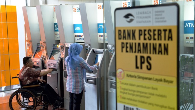 Proyeksi pertumbuhan ekonomi yang lebih rendah membuat LPS memangkas perkiraan pertumbuhan kredit tahun ini.