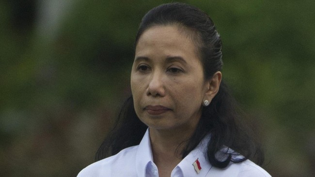 Menteri BUMN Rini Soemarno dikabarkan memangkas jumlah direktorat di PT Pertamina menjadi enam dari sebelumnya delapan direktorat.