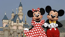Jangan Masuk Disneyland Sebelum Imunisasi Campak