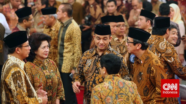 Sebelum bertemu tujuh menteri itu, Presiden Jokowi juga bertemu Wakil Presiden Jusuf Kalla untuk membahas soal perombakan kabinet.