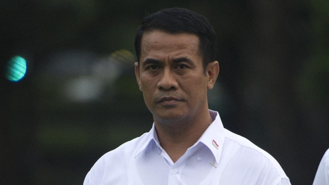 Menteri Pertanian Amran Sulaiman mengungkapkan pekerjaan rumah dari Presiden Jokowi saat menunjuknya jadi mentan lagi; tingkatkan produksi.