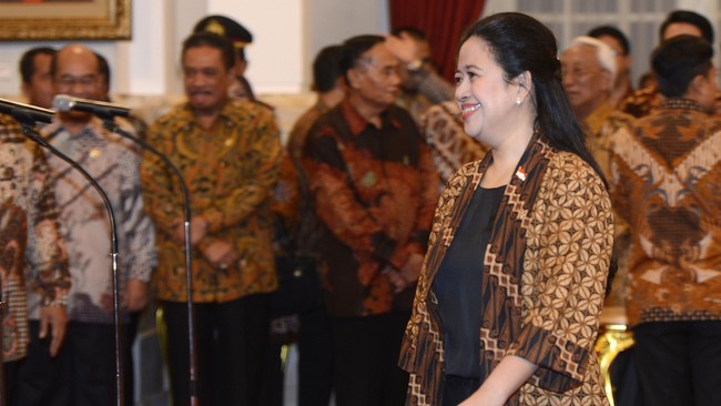Dilantiknya nama-nama menteri yang sebagian dekat dengan politik, membuat pelaku pasar kurang bersemangat.