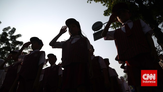 Dalam Upacara Peringatan HUT ke-73 RI di Deliserdang, Sumatera Utara, sejumlah anak mantan anggota jaringan teroris menjadi tim pengibar bendera Merah Putih.