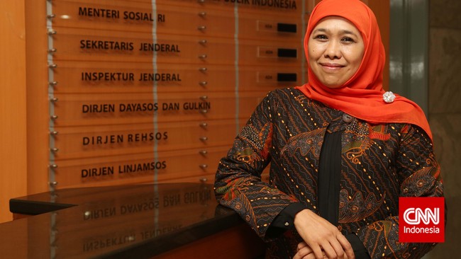 Pengamat politik menilai rencana Menteri Sosial Khofifah Indar Parawansa bakal memengaruhi rencana perombakan kabinet oleh Presiden RI Jokowi.