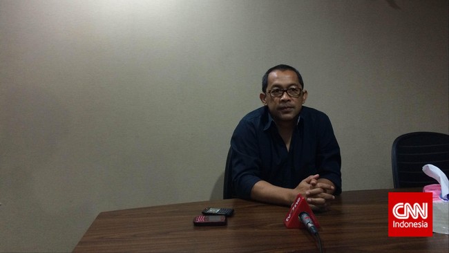 Aji Santoso berharap bisa melatih Arema FC bukan hanya satu musim, tapi bertahun-tahun mengabdi di klub tersebut sebagai juru taktik.