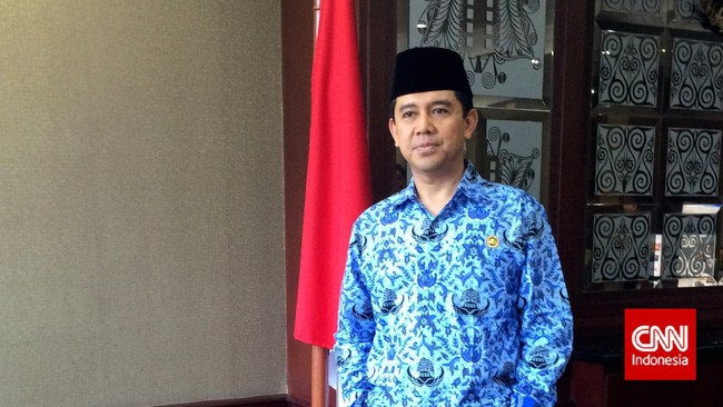 Rencana moratorium Pegawai Negeri Sipil (PNS) telah masuk ke dalam tahap audit internal. Audit dilakukan karena APBN belanja pegawai dinilai terlalu besar.