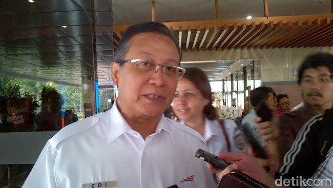 PT KAI menargetkan dalam lima tahun ke depan jumlah penumpang yang dilayani mencapai 600 juta orang per tahun dan barang yang diangkut 60 juta ton per tahun.