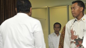 Penerimaan Negara Anjlok, Tim Ekonomi Jokowi Dianggap Amatir