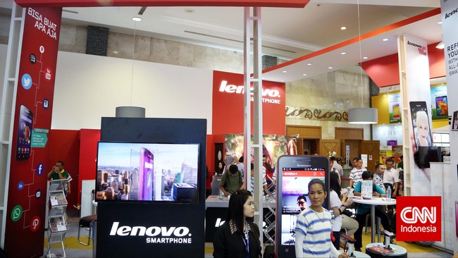 Lenovo telah menyelesaikan transaksi untuk mengakuisisi Motorola Mobility dari Google sebesar US$ 2,91 miliar. Langkah ini memuluskan Lenovo menembus pasar AS.