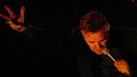 Morrissey Cegah Al Gore Sediakan Menu Daging di Live Earth