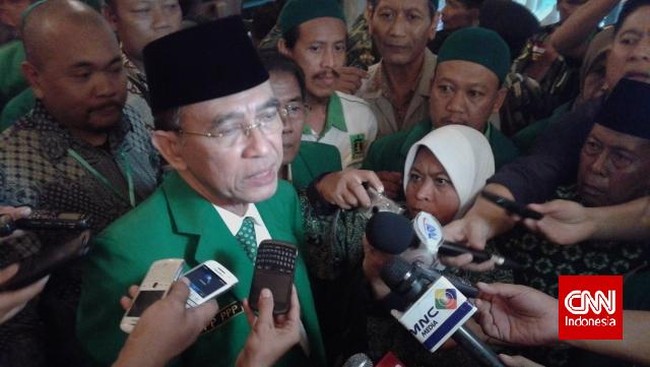 Meski tidak lagi menjabat sebagai Ketua Umum Partai Persatuan Pembangunan, Suryadharma Ali dianggap masih memiliki posisi sentral pengambil keputusan partai.