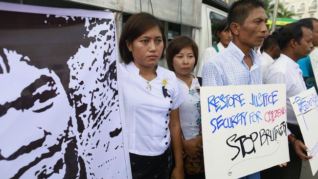 Selama ini pemberitaan media di Myanmar selalu dikendalikan oleh pemerintah pusat. Kasus Par Gyi membuat dunia mendesak pencabutan kontrol atas media di sana.