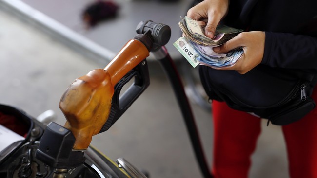 Potensi pemahalan harga BBM dan elpiji 12 kilogram menurut ICW memiliki nilai total Rp 2,479 triliun.