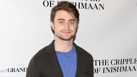Daniel Radcliffe 'Nge-Rap' untuk Sang Kekasih