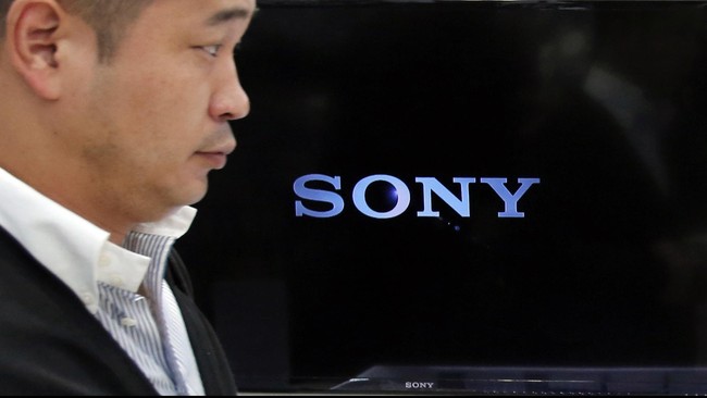 Sony Pictures Entertainment mempekerjakan pakar digital forensik dari perusahaan Mandiant untuk membersihkan serangan besar yang mereka alami pekan lalu.