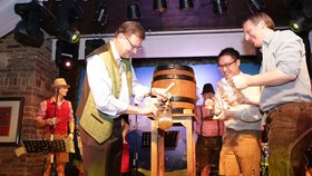 Menko Sofyan Dukung Pembangunan Toko Khusus Minuman Keras