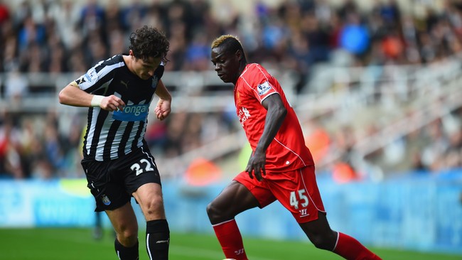 Keputusan pelatih Newcastle, Alan Pedrew, berbuah manis. Pemain penggantinya. Ayoze Perez membawa Newcastle menang atas Liverpool.