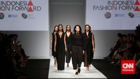 Koleksi Desainer Indonesia Fashion Forward