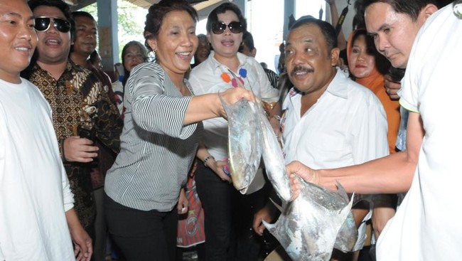 Dari 4.964 kapal pemegang izin dari pemerintah pusat, 1.132 kapal merupakan buatan luar negeri yang terkena moratorium.