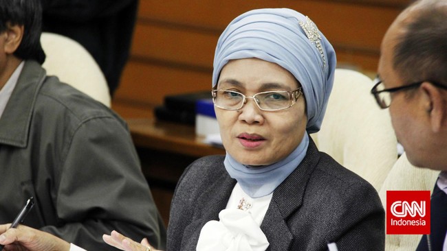 Menurut Sekretaris Jenderal DPR Winantuningtyastiti tidak semua anggota DPR berkinerja buruk seperti yang dibayangkan masyarakat selama ini.