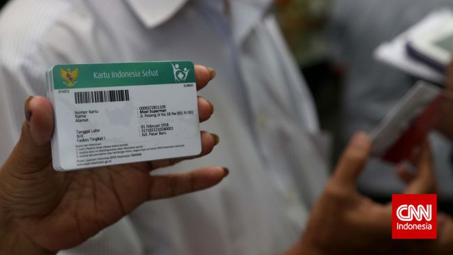 Cara Daftar dan Cek Bantuan KIS Saat ini, cara cek bantuan kartu KIS dari pemerintah bisa dilakukan dengan mudah. Anda tinggal mengaksesnya secara daring melalui laman Kemensos RI.