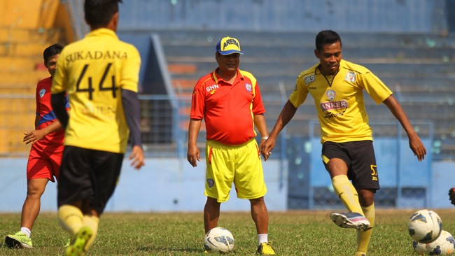 Sempat unggul 1-0 hingga menit ke-82, Arema terpaksa menerima kekalahan dari Persib Bandung. Pelatih mereka berkata bahwa Persib tampil lebih bagus.