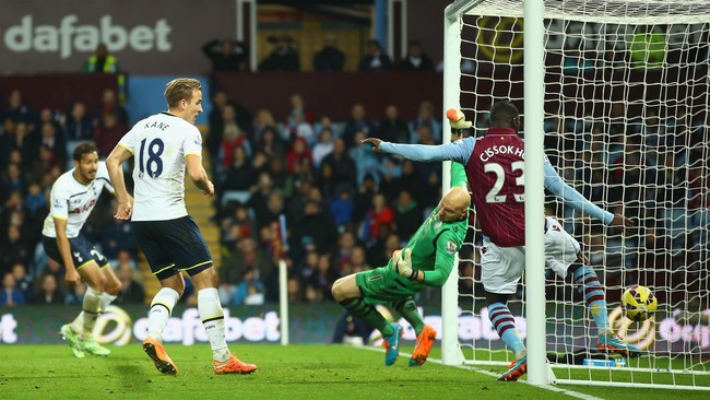 Meski sempat tertinggal satu gol di babak pertama, Tottenham Hotspur berbalik unggul dan menundukkan tuan rumah, Aston Villa, 2-1.