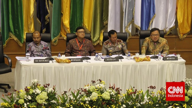 Presiden Jokowi ingin mengetahui program pembangunan di masing-masing provinsi untuk mempercepat pembangunan daerah dan menyinergikannya dengan pusat.