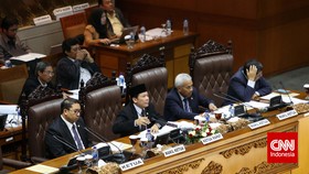 Agenda Utama DPR RI Bacakan Surat  Badrodin dan Plt KPK
