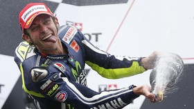 Rossi: Anak Pebalap, Juara Dunia, Penghibur Sejati