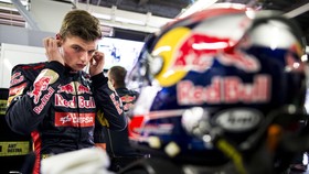 Verstappen Minta Mitra Balap yang Senior