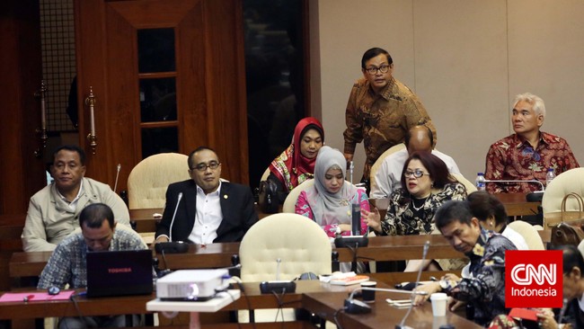 Ketua Dewan Pimpinan Pusat (DPP) PDIP Pramono Anung mengatakan Megawati Soekarnoputri menyambut baik kunjungan kubu Agung Laksono ke Teuku Umar.
