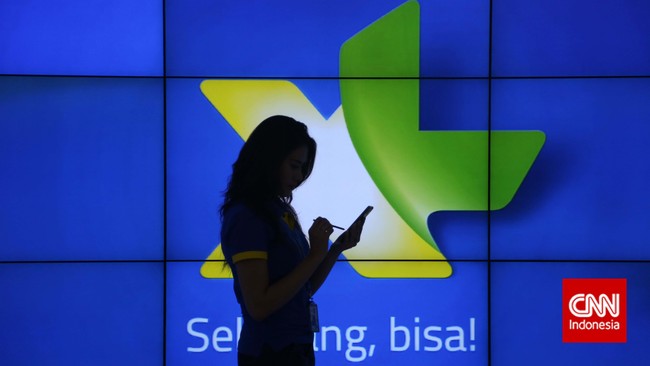 Sebanyak tujuh perusahaan nasional maupun asing telah menyampaikan proposal penawaran kepada manajemen XL untuk mengakuisisi 2.500 menara yang ditender.
