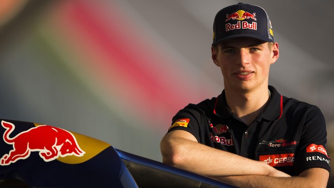Para pembalap Formula 1 pada musim 2016 nanti harus berusia minimal 18 tahun dan memiliki surat izin mengemudi yang aktif.