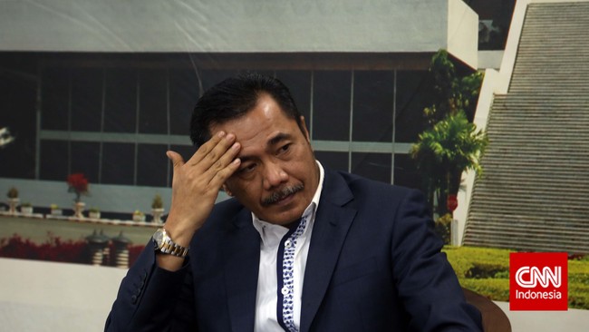 Legislator Hanura Sarifuddin Sudding mengatakan tak sanggup lagi mendengar dirinya dipanggil 'Yang Mulia.' Dia lelah menghakimi anggota Dewan yang bermasalah.