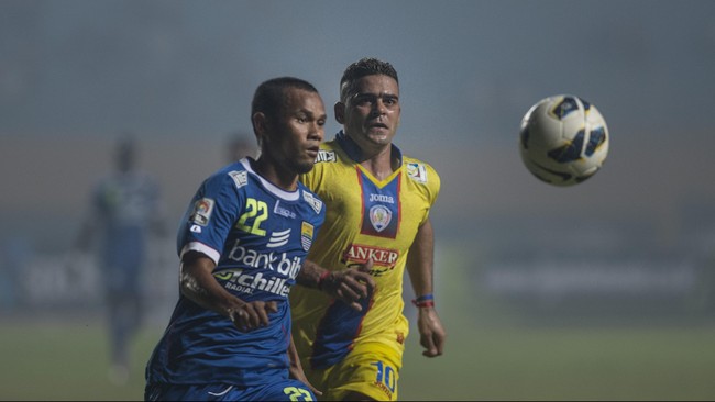 Selama pertemuannya melawan Persipura, Persib tak pernah menang. Akankan di final LSI rekor itu terpecahkan?