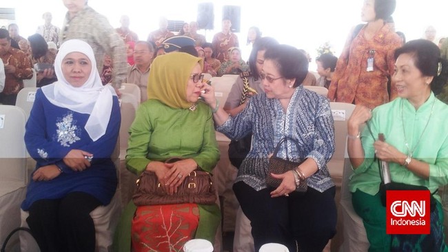 Megawati Soekarnoputri mengaku tak pernah mengintervensi langkah Gubernur Jawa Timur, Khofifah Indar Parawansa dalam urusan politik.