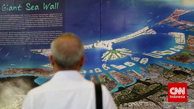 Menteri Pertahanan Prabowo Subianto meminta agar proyek Giant Sea Wall atau tanggul laut raksasa dibangun.