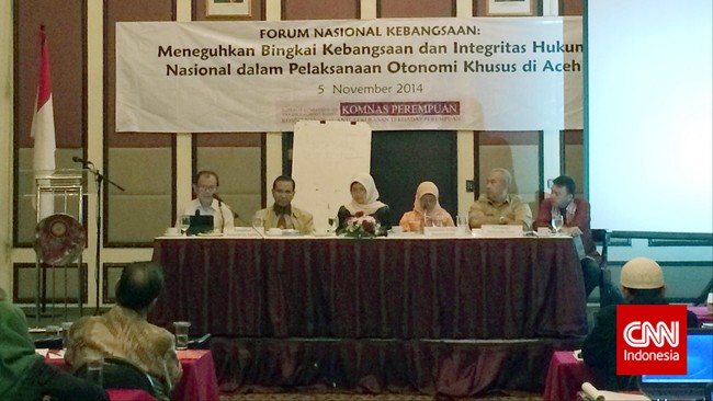 Aktivis dan koalisi masyarakat sipil Aceh menilai pemberlakuan Qanun Jinayat kepada warga non muslim melanggar HAM.