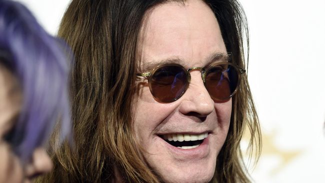 Pernikahan vokalis Black Sabbath Ozzy Osbourne dengan Sharon yang berlangsung selama 35 tahun sempat ternodai dengan perselingkuhan sang bintang.
