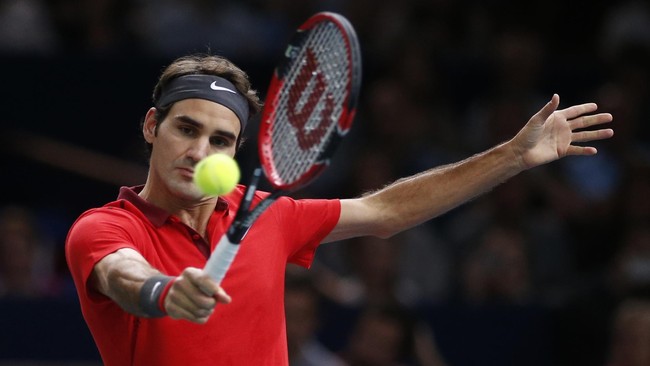 Novak Djokovic diunggulkan tetap menjadi petenis nomor satu dunia, namun Roger Federer bisa menghalangi upaya itu atau bahkan merebutnya.