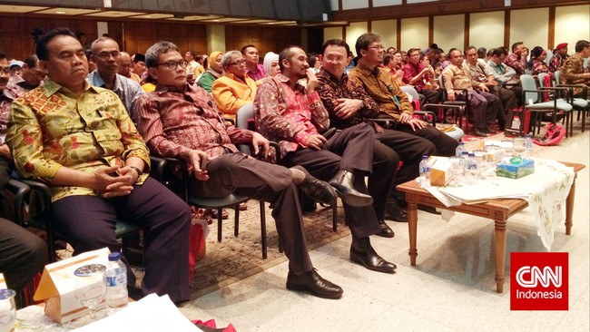 Salah satu dari APBD itu akan segera dikirimkan ke Kemendagri sesuai dengan sikap resmi DPRD DKI.