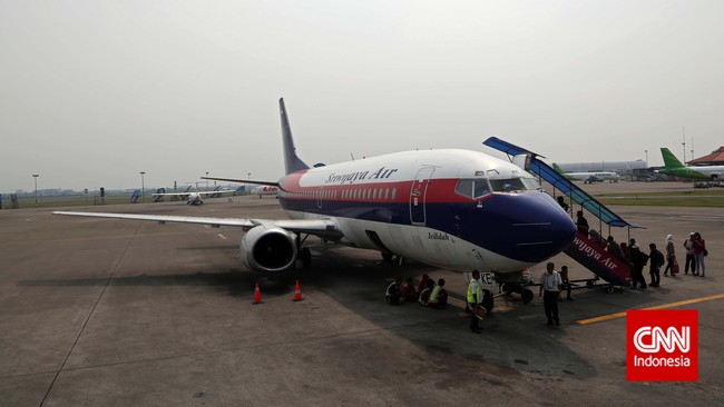Maskapai Sriwijaya Air mengaku belum menuntaskan kewajiban pembayaran utang kepada AP II sehingga aliran listrik di counter check in Bandara Soetta diputus.