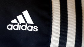 Adidas Bungkam Soal Sepp Blatter