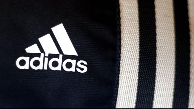Pemasok Apparel Dunia Perluas Pabrik di Semarang PT Apparel One Indonesia (AOI) adalah perusahaan tekstil asal Singapura yang memasok produk apparel beberapa merek ternama di dunia, salah satunya Adidas.