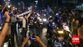 Satu Iringan, Bobotoh Seluruh Jabar Berangkat dari Bandung