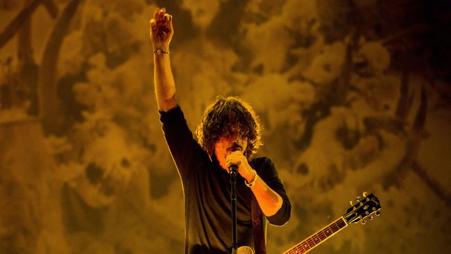 Tak tanggung-tanggung, album baru Soundgarden, Echo of Miles: Scattered Tracks Across The Path, berisi 3 CD lagu lawas dan baru. 