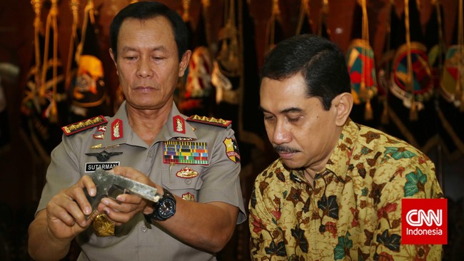 Komisioner Kompolnas Adrianus Meliala menilai Suhardi bakal kesulitan memimpin para seniornya jika jadi Kapolri.
