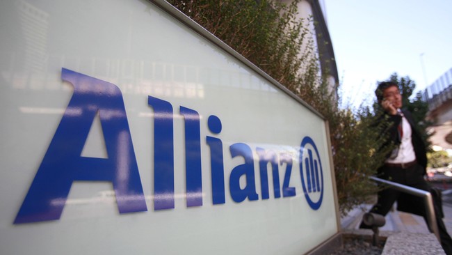 Dalam mempersiapkan spin off, Allianz Life Syariah fokus dalam dua hal yakni perbaikan pelayanan dan meningkatkan penjualan produk.